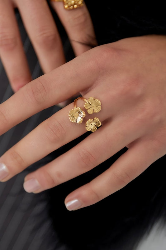 floral trio ring